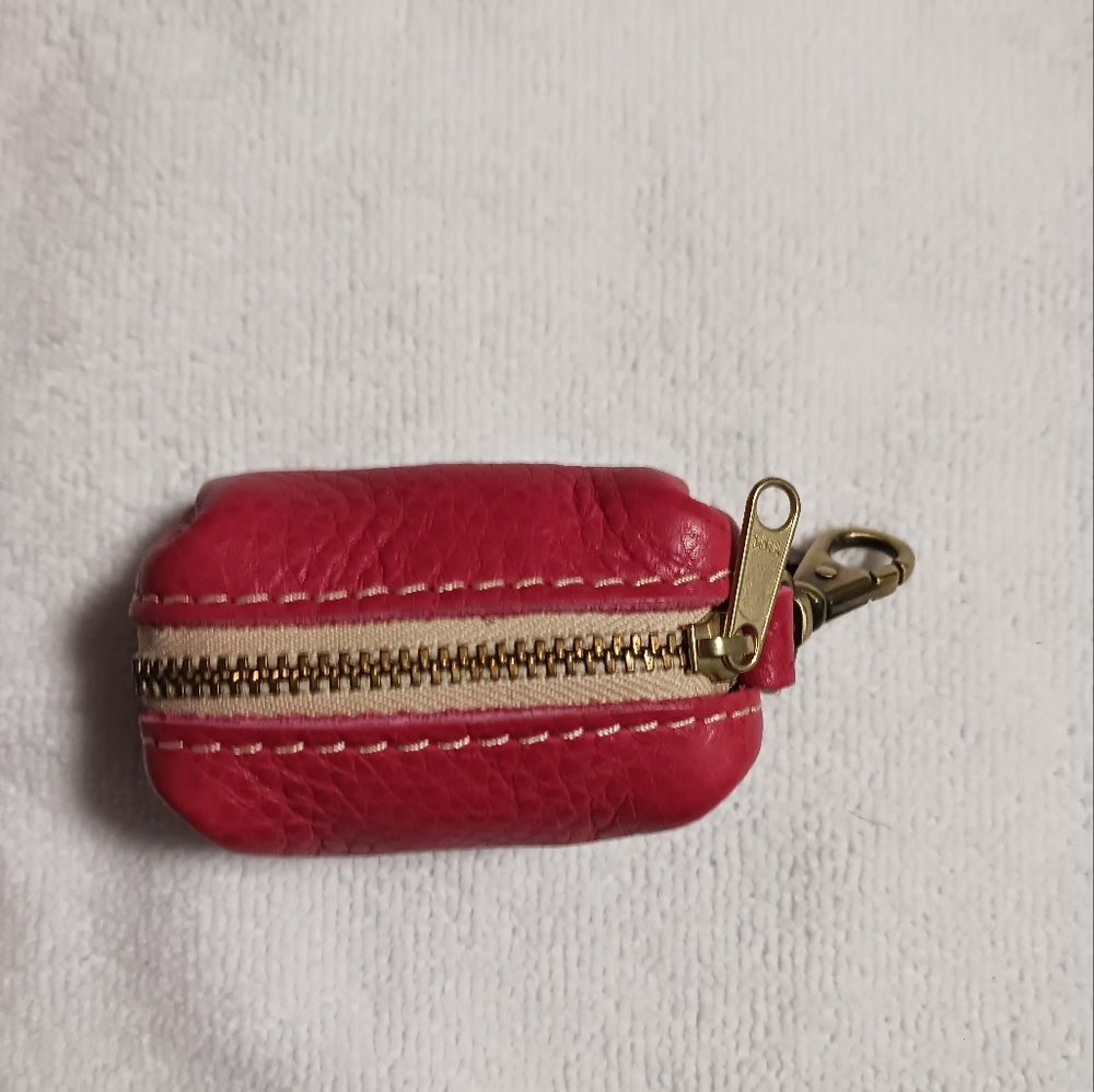 BNNU Sugar Dopp Keychain.  Nonsmoking home, dog friendly, but she's not near